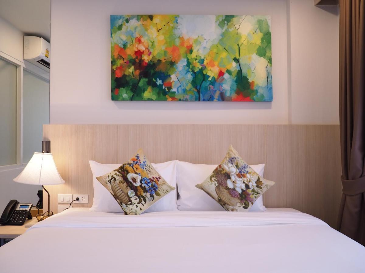 Malee Hotel Chiang Mai Dış mekan fotoğraf