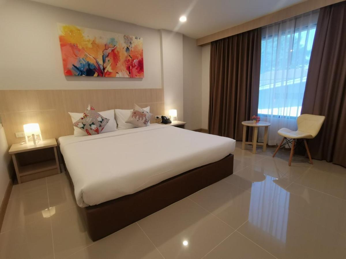 Malee Hotel Chiang Mai Dış mekan fotoğraf